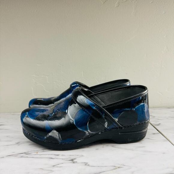 Dansko Black And Blue Patent Leather Clogs Women’s Size 10 - Picture 1 of 10
